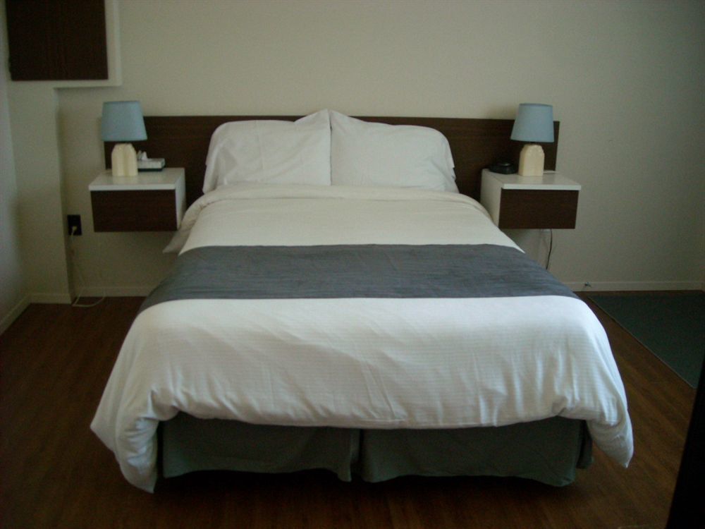Motel le Noroît L'Anse-au-Griffon Esterno foto